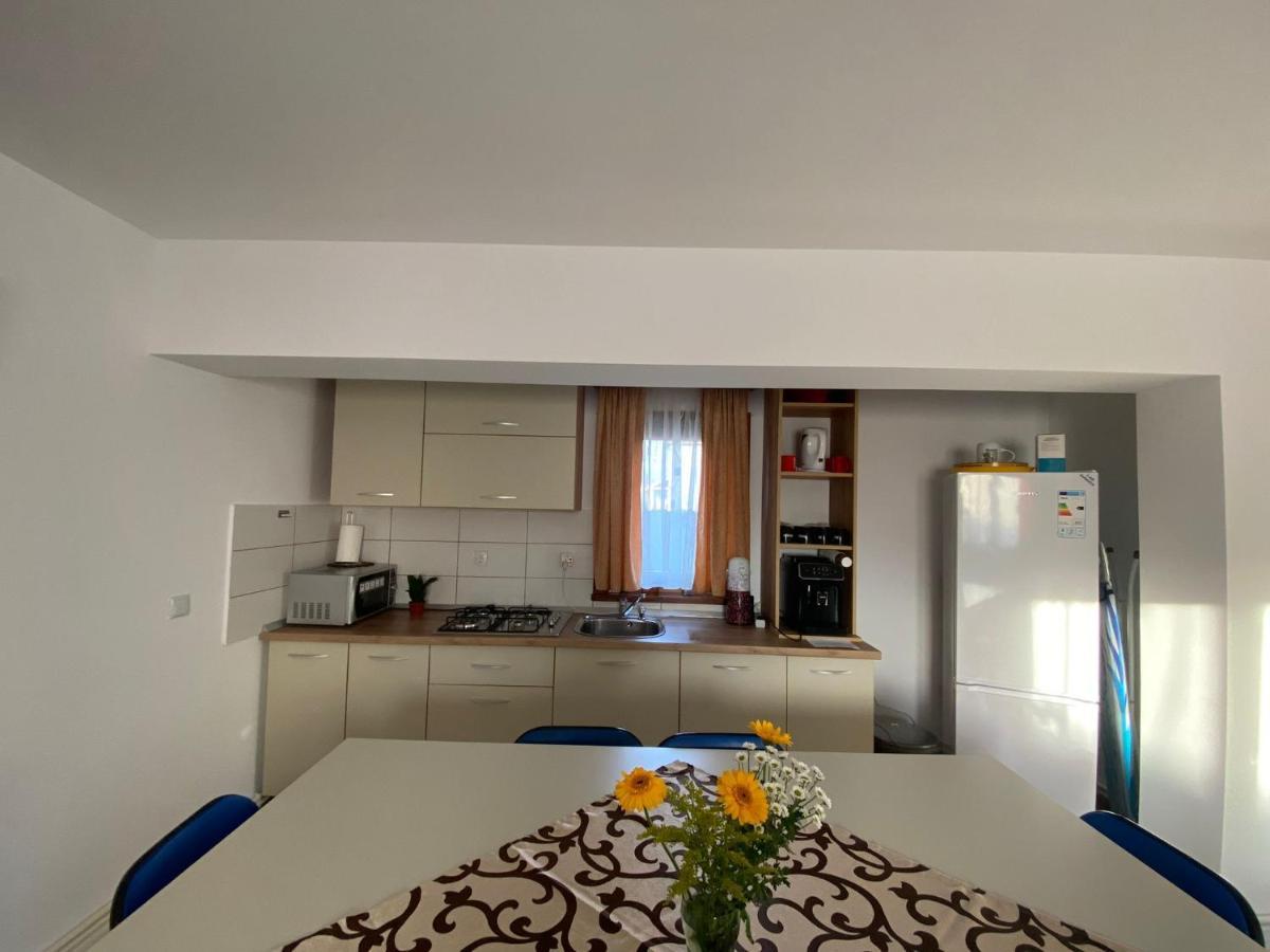 Casa Mocanu Sarmas Luaran gambar