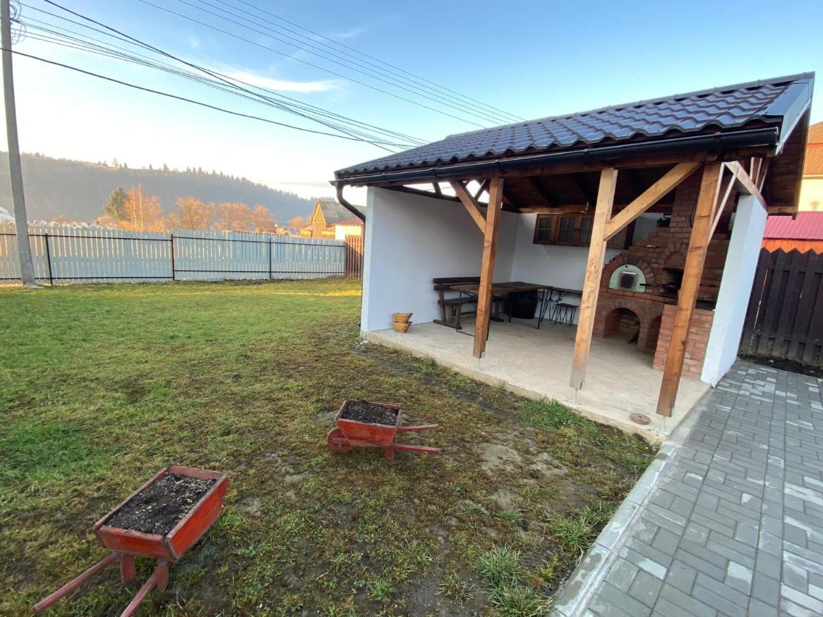 Casa Mocanu Sarmas Luaran gambar